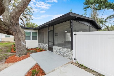 House in Tampa, Florida 3 bedrooms, 75.81 sq.m. № 1881048 - photo 24