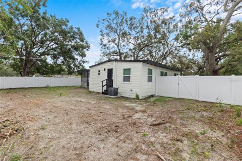 House in Tampa, Florida 3 bedrooms, 75.81 sq.m. № 1881048 - photo 22