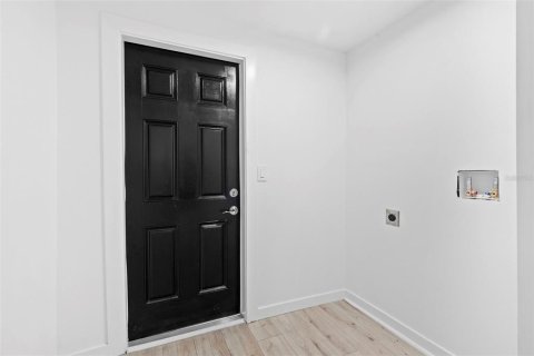 House in Tampa, Florida 3 bedrooms, 75.81 sq.m. № 1881048 - photo 17