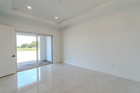 House in Sarasota, Florida 4 bedrooms, 299.8 sq.m. № 2103539 - photo 8