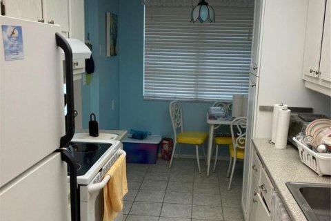 Condominio en venta en Lauderdale Lakes, Florida, 2 dormitorios, 89.19 m2 № 2193630 - foto 13