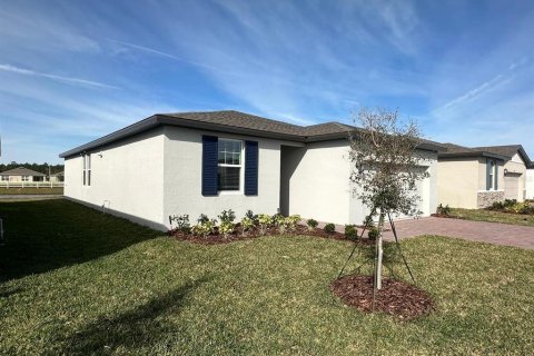 House in Winter Haven, Florida 3 bedrooms, 161.09 sq.m. № 1876454 - photo 1