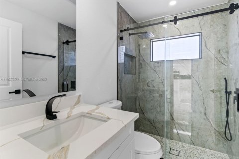 Купить виллу или дом в Лихай-Эйкерс, Флорида 4 спальни, 154.96м2, № 1986222 - фото 15