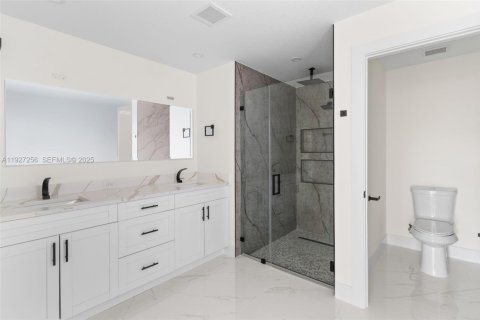 Купить виллу или дом в Лихай-Эйкерс, Флорида 4 спальни, 154.96м2, № 1986222 - фото 22