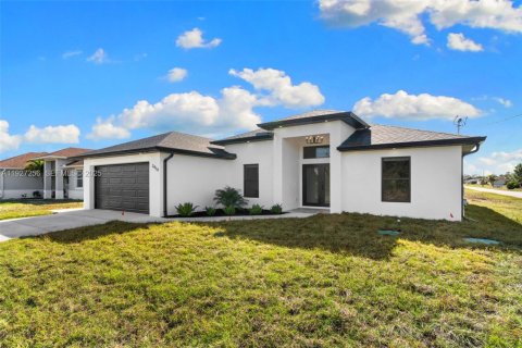 Купить виллу или дом в Лихай-Эйкерс, Флорида 4 спальни, 154.96м2, № 1986222 - фото 2