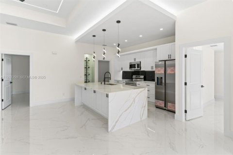 Купить виллу или дом в Лихай-Эйкерс, Флорида 4 спальни, 154.96м2, № 1986222 - фото 6