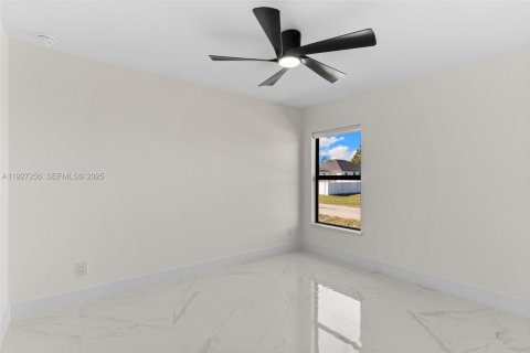 Купить виллу или дом в Лихай-Эйкерс, Флорида 4 спальни, 154.96м2, № 1986222 - фото 16