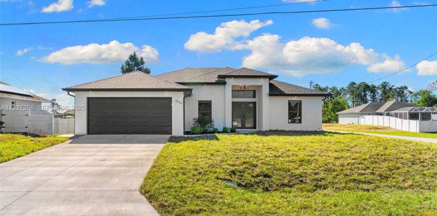 Дом в Лихай-Эйкерс, Флорида 4 спальни, 154.96м2 № 1986222