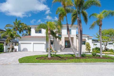 House in Sarasota, Florida 4 bedrooms, 321.53 sq.m. № 1804928 - photo 2