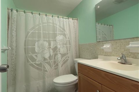 Condo in Saint Petersburg, Florida, 2 bedrooms  № 1529015 - photo 26