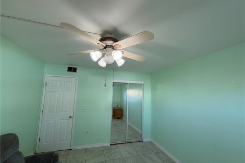 Condo in Saint Petersburg, Florida, 2 bedrooms  № 1529015 - photo 22