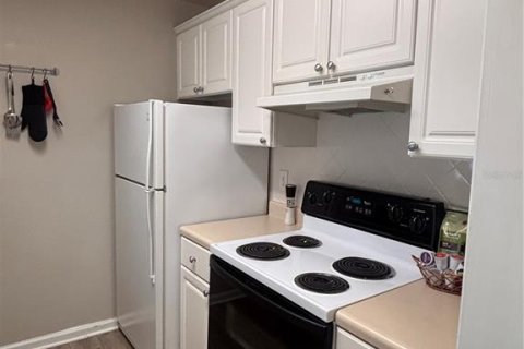 Снять в аренду кондоминиум в Тампа, Флорида 5 комнат, 66.52м2, № 1917271 - фото 3