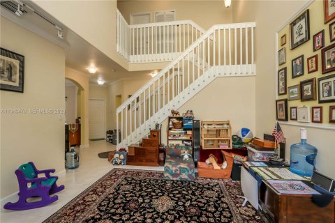 Adosado en venta en Doral, Florida, 3 dormitorios, 206.8 m2 № 2000495 - foto 6