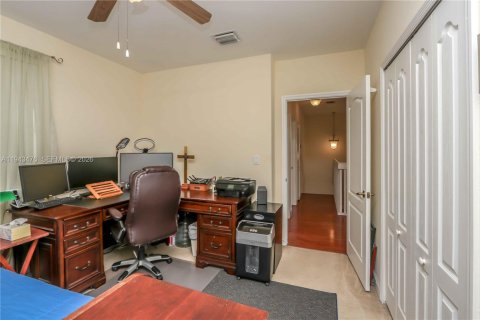 Adosado en venta en Doral, Florida, 3 dormitorios, 206.8 m2 № 2000495 - foto 21