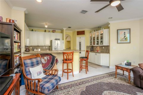 Adosado en venta en Doral, Florida, 3 dormitorios, 206.8 m2 № 2000495 - foto 12