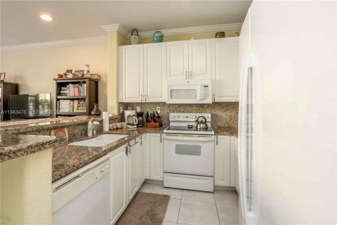 Adosado en venta en Doral, Florida, 3 dormitorios, 206.8 m2 № 2000495 - foto 16