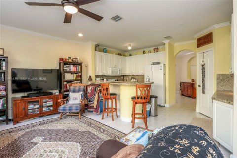 Adosado en venta en Doral, Florida, 3 dormitorios, 206.8 m2 № 2000495 - foto 11