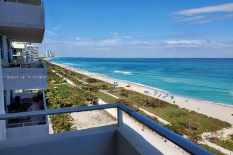 Condo in Surfside, Florida, 2 bedrooms  № 2002949