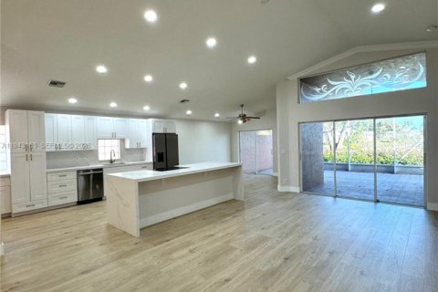 Casa en venta en Boynton Beach, Florida, 3 dormitorios, 184.32 m2 № 2002226 - foto 6