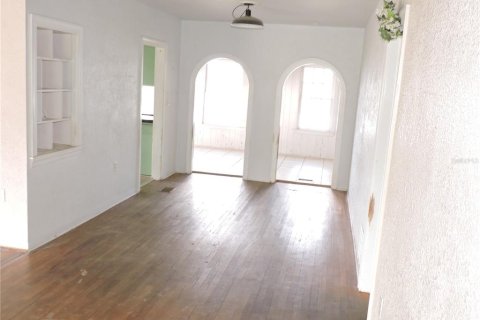 Casa en venta en Lake Wales, Florida, 3 dormitorios, 141.4 m2 № 1906614 - foto 9