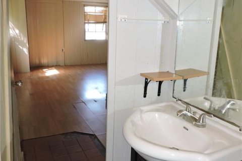 Casa en venta en Lake Wales, Florida, 3 dormitorios, 141.4 m2 № 1906614 - foto 24
