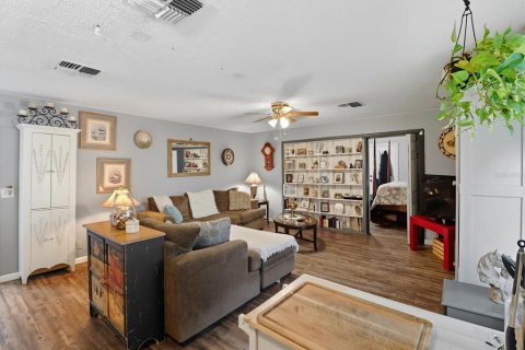 House in Inverness, Florida 1 bedroom, 78.97 sq.m. № 1903038 - photo 12