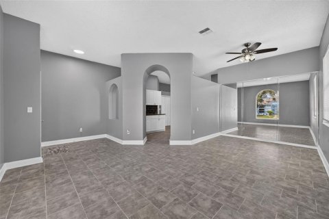Villa ou maison à vendre à Orlando, Floride: 3 chambres, 140.38 m2 № 2399432 - photo 9