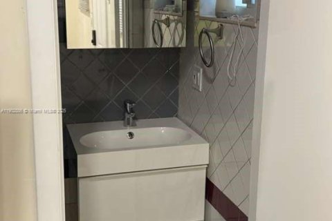 Appartement à louer à Miami Beach, Floride № 1954105 - photo 8