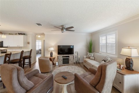 Villa ou maison à vendre à The Villages, Floride: 2 chambres, 107.4 m2 № 2151044 - photo 15