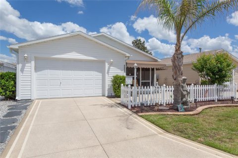 Villa ou maison à vendre à The Villages, Floride: 2 chambres, 107.4 m2 № 2151044 - photo 4