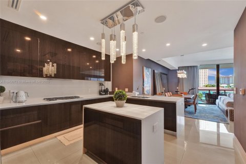 Купить кондоминиум в Авентура, Флорида 3 спальни, 214.33м2, № 2015453 - фото 8