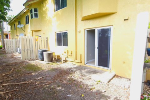 Condominio en venta en Homestead, Florida, 2 dormitorios, 85.47 m2 № 2168067 - foto 10