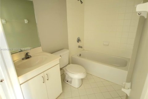 Condominio en venta en Homestead, Florida, 2 dormitorios, 85.47 m2 № 2168067 - foto 9
