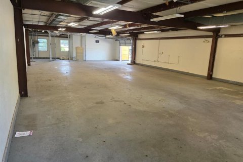 Immobilier commercial à Tampa, Floride 181.16 m2 № 2103459