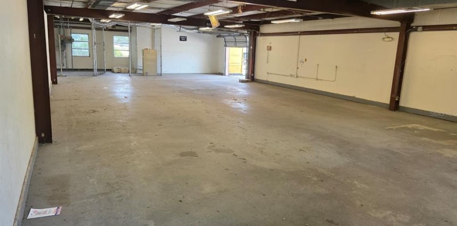 Immobilier commercial à Tampa, Floride 181.16 m2 № 2103459