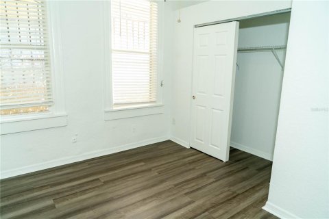 Commercial property in Tampa, Florida 3 bedrooms, 139.35 sq.m. № 1895048 - photo 20