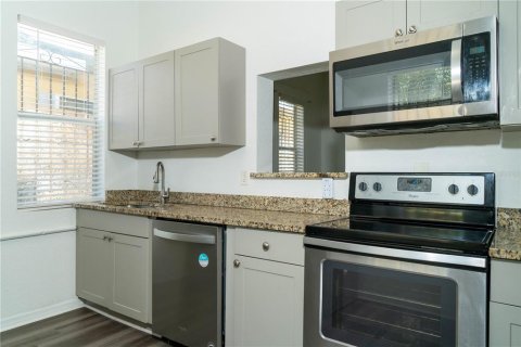 Commercial property in Tampa, Florida 3 bedrooms, 139.35 sq.m. № 1895048 - photo 25