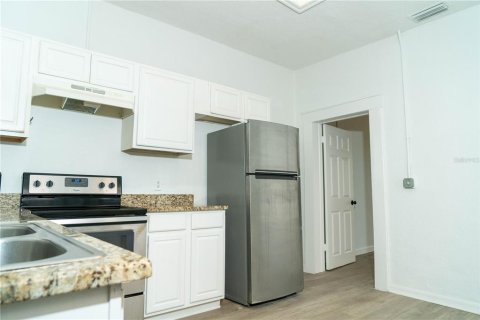 Commercial property in Tampa, Florida 3 bedrooms, 139.35 sq.m. № 1895048 - photo 9