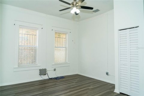 Commercial property in Tampa, Florida 3 bedrooms, 139.35 sq.m. № 1895048 - photo 22