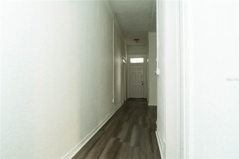 Commercial property in Tampa, Florida 3 bedrooms, 139.35 sq.m. № 1895048 - photo 19
