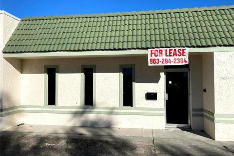 Commercial property in Winter Haven, Florida 380.9 sq.m. № 2139514