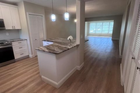 Condominio en alquiler en Clearwater, Florida, 2 dormitorios, 130.06 m2 № 1847289 - foto 11