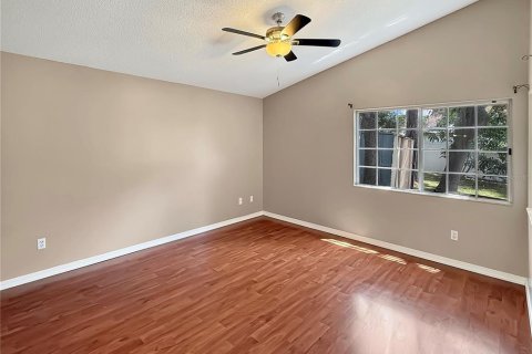 House in Apopka, Florida 3 bedrooms, 115.01 sq.m. № 2216090 - photo 14