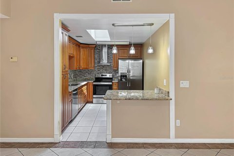 House in Apopka, Florida 3 bedrooms, 115.01 sq.m. № 2216090 - photo 8