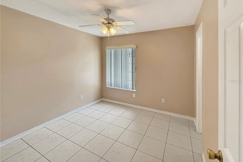 House in Apopka, Florida 3 bedrooms, 115.01 sq.m. № 2216090 - photo 18
