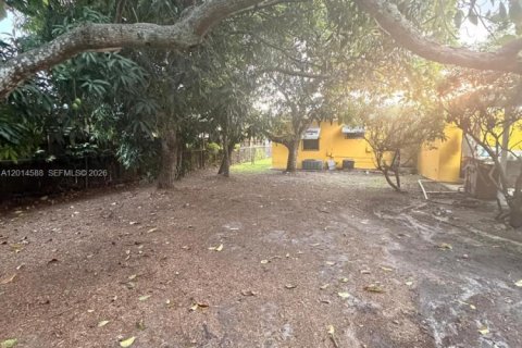 Villa ou maison à vendre à Miami, Floride: 3 chambres № 2078335 - photo 7
