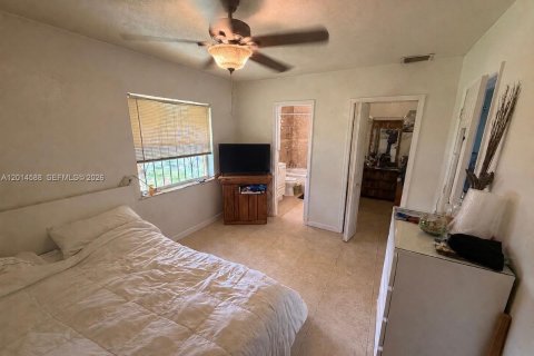 Villa ou maison à vendre à Miami, Floride: 3 chambres № 2078335 - photo 20