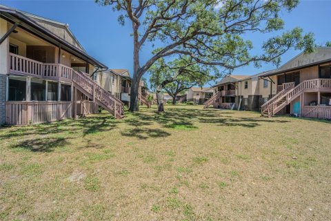 Condo in Tampa, Florida, 2 bedrooms  № 1662789 - photo 19