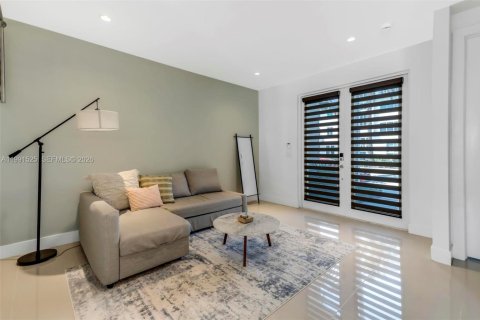 Купить виллу или дом в Дорал, Флорида 4 спальни, 169.64м2, № 2052254 - фото 10