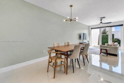 Купить виллу или дом в Дорал, Флорида 4 спальни, 169.64м2, № 2052254 - фото 14